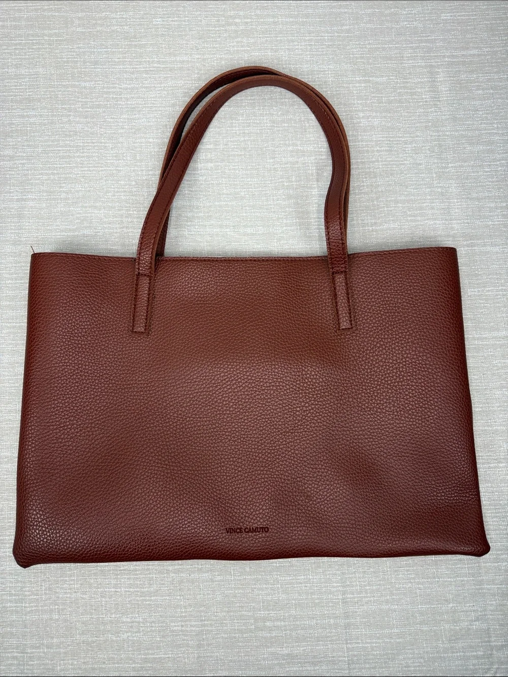 VINCE CAMUTO Luck Tote - Large Red Desert Brown+Black Vegan Leather